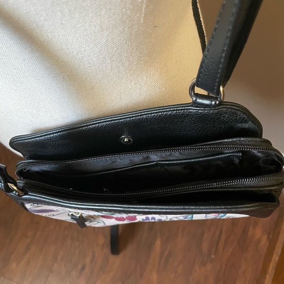 Nicole Miller Floral Crossbody Bag - Black and Pink - Picture 4 of 5